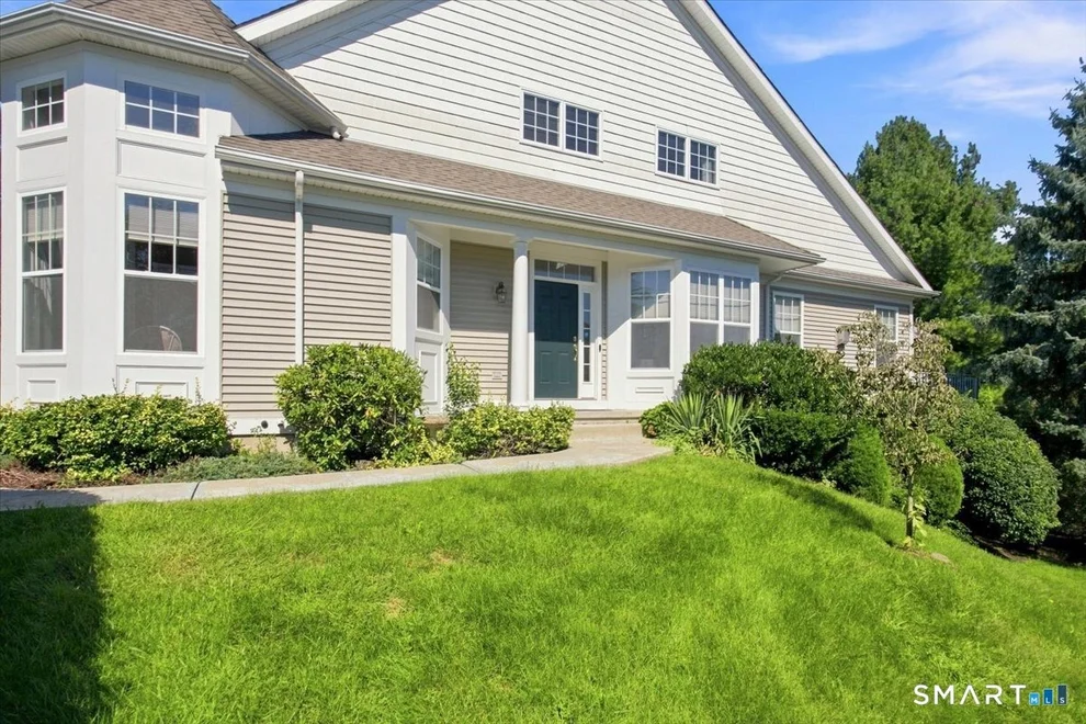 Unit for sale at 12 Crestview Lane, Danbury, CT 06810