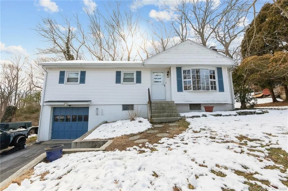 Unit for sale at 49 Valley Road, Groton, CT 06340