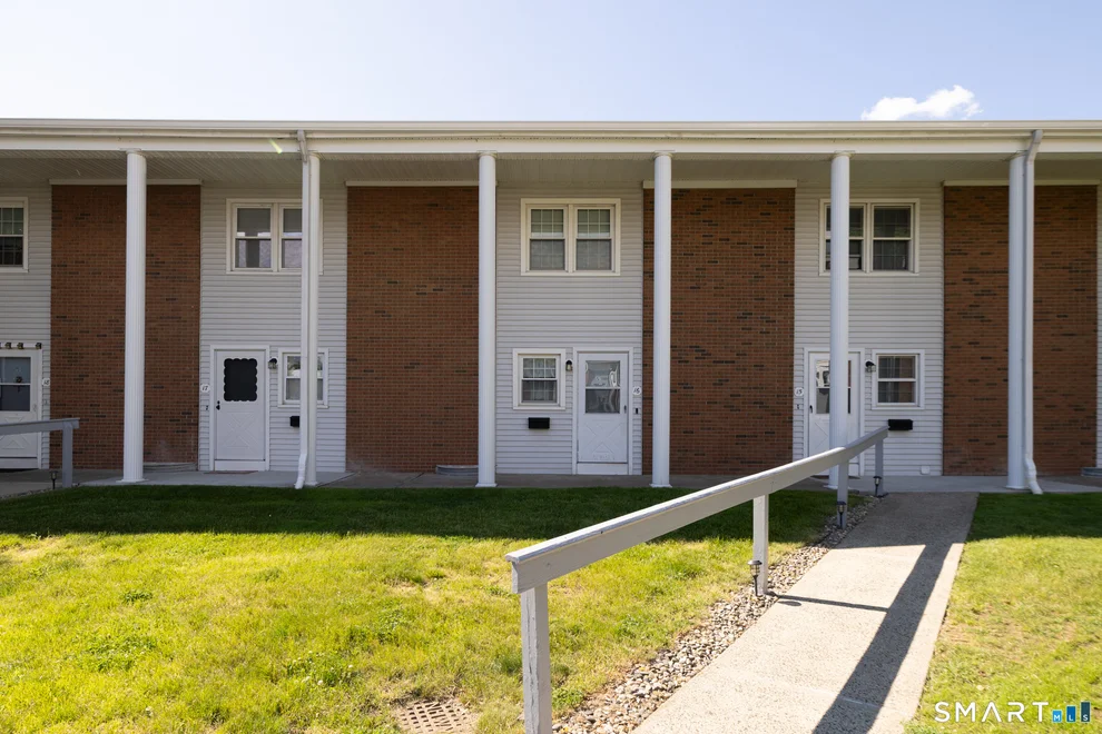 Unit for sale at 121 Seemans Lane, Milford, CT 06460