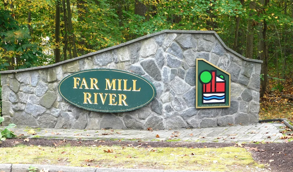 Unit for sale at 15 Pine Needle Drive, Stratford, CT 06614