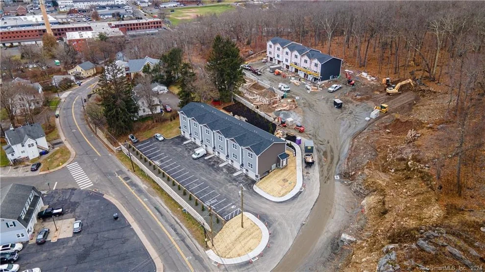 Unit for sale at 243 Echo Lake Road, Watertown, CT 06795