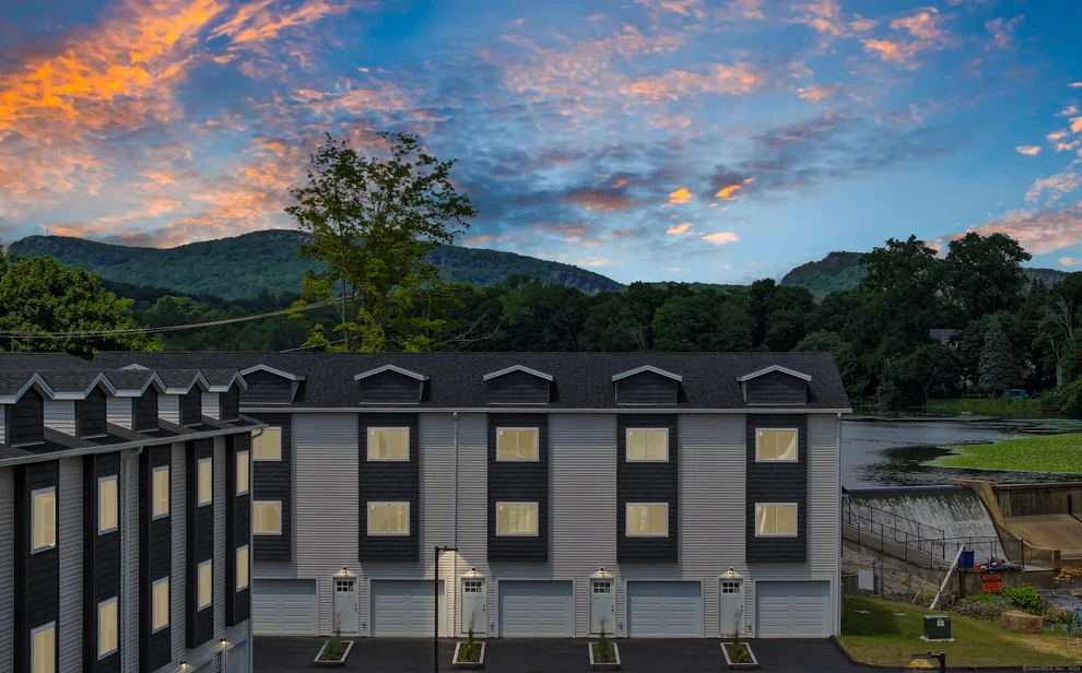 Unit for sale at 33 Main Street, Meriden, CT 06451
