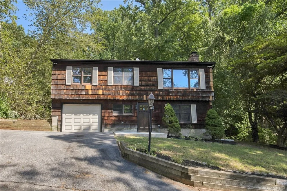 Unit for sale at 19 Kanungum Trail, Shelton, CT 06484