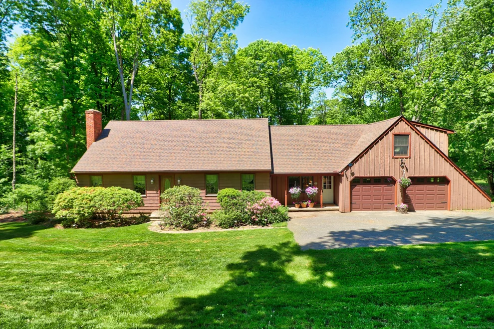 Unit for sale at 117 Oak Hill Drive, Southbury, CT 06488