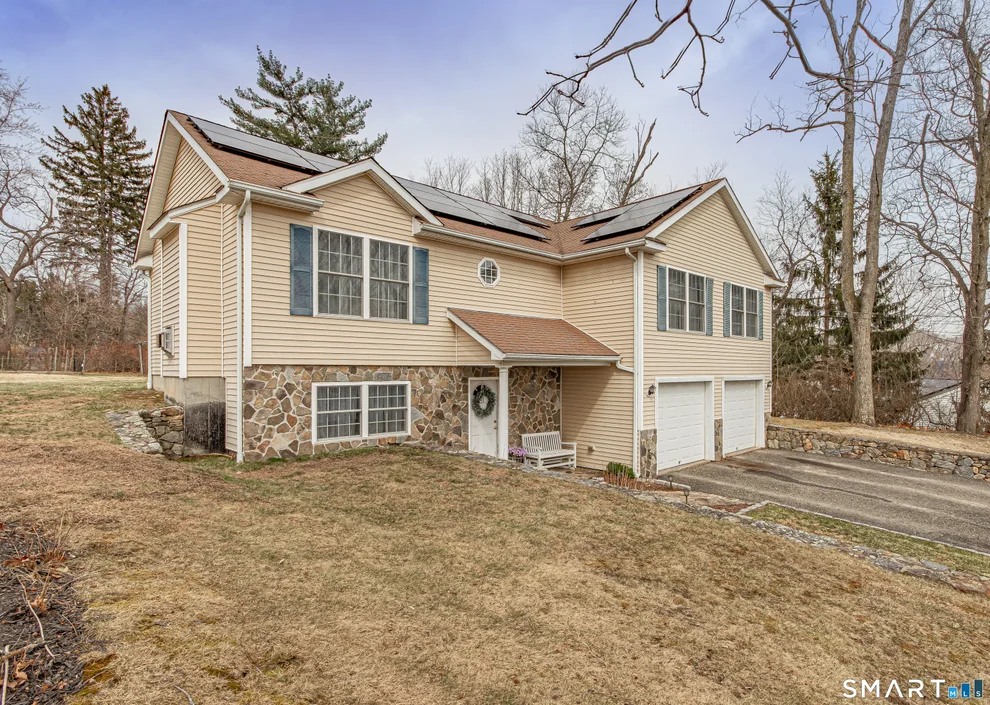 Unit for sale at 31 Parkwood Avenue, Waterbury, CT 06708