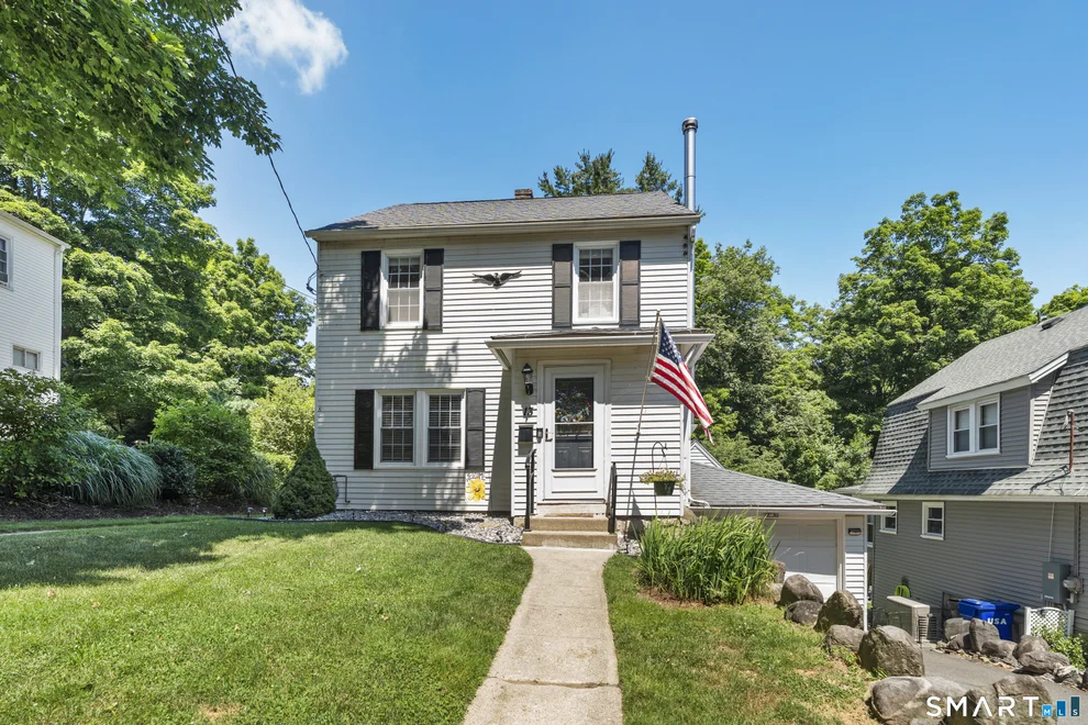 Unit for sale at 13 Roberts Avenue, Watertown, CT 06795