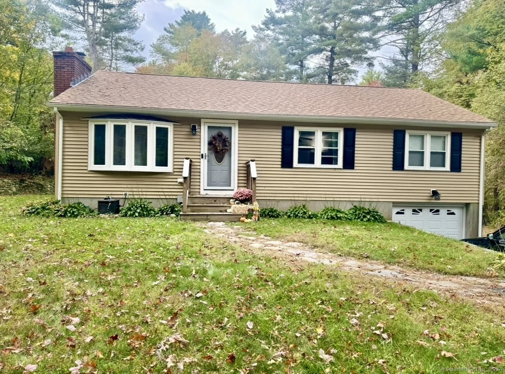 Unit for sale at 20 Labby Road, Thompson, CT 06255
