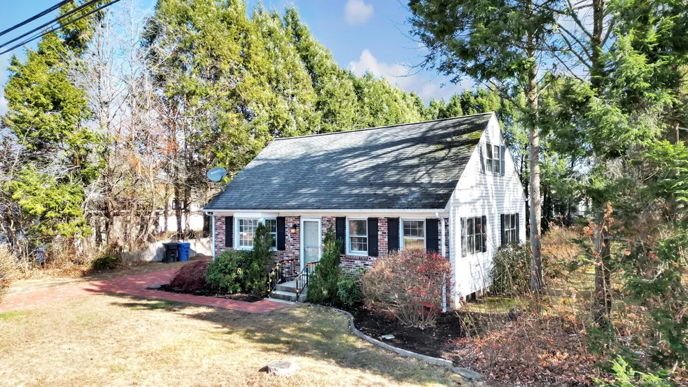 Unit for sale at 23 Easy Street, Plainfield, CT 06374