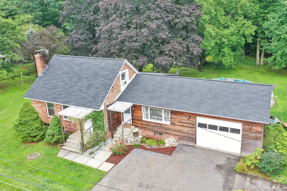 Unit for sale at 66 Cottage Road, Enfield, CT 06082