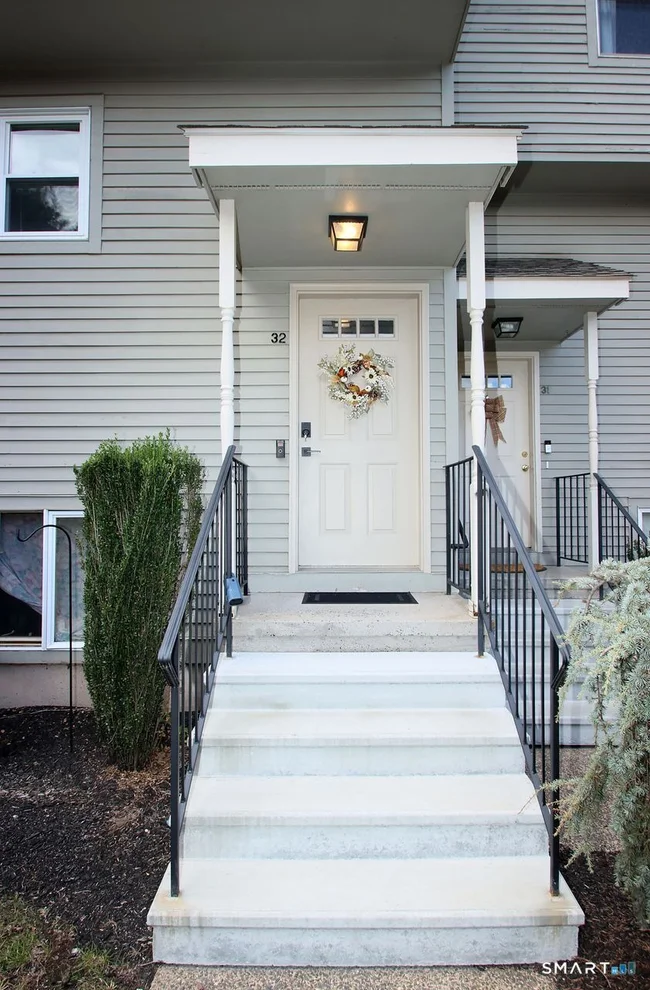 Unit for sale at 40 Cornerstone Court, Southington, CT 06479