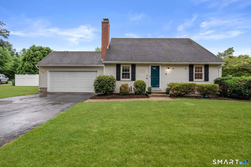 Unit for sale at 5 Bell Court, Portland, CT 06480