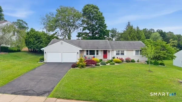 Unit for sale at 74 Briarwood Drive, Manchester, CT 06040