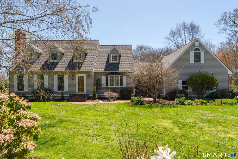 Unit for sale at 13 Westwood Drive, Waterford, CT 06385