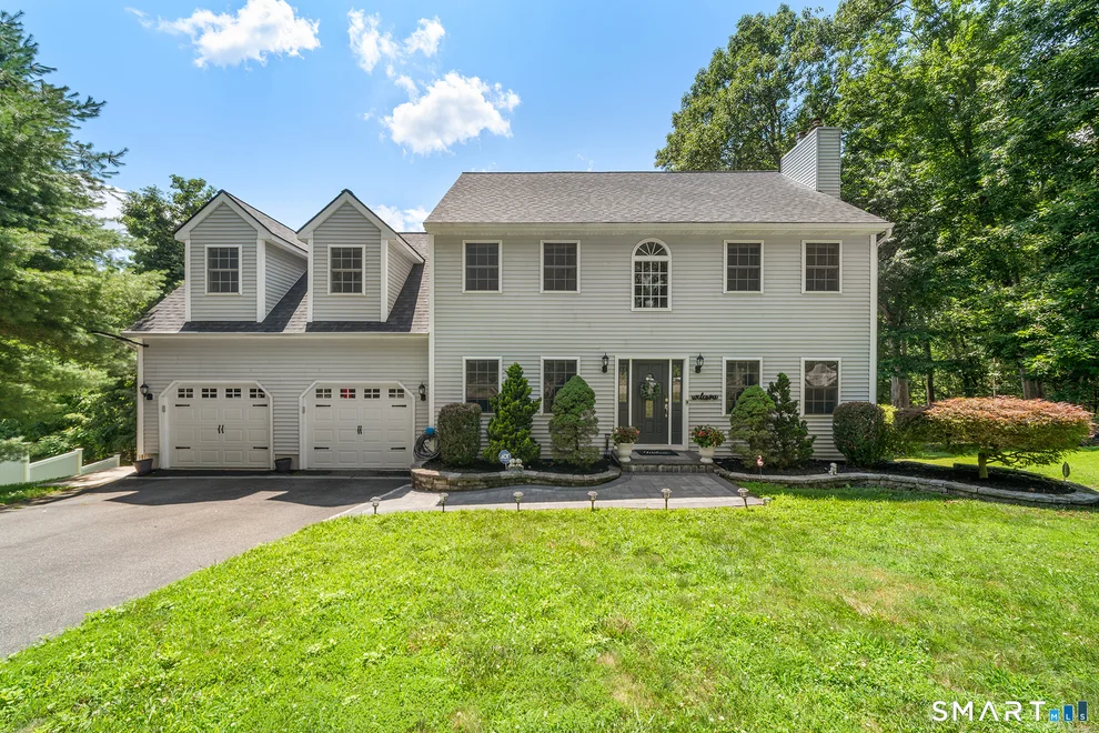 Unit for sale at 187 Cariati Boulevard, Meriden, CT 06451
