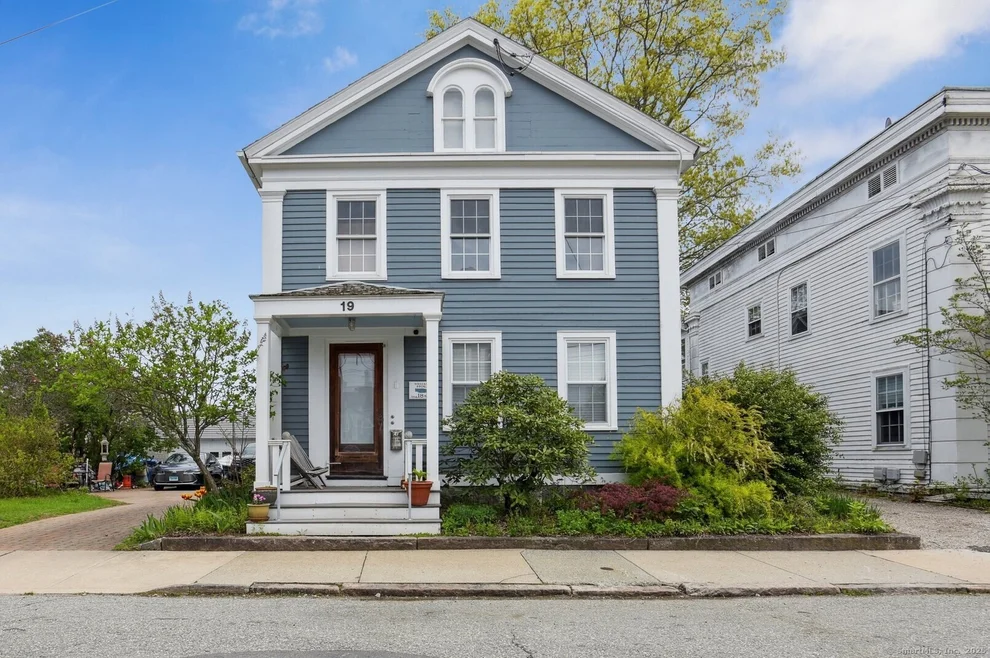 Unit for sale at 19 Prospect Street, New London, CT 06320