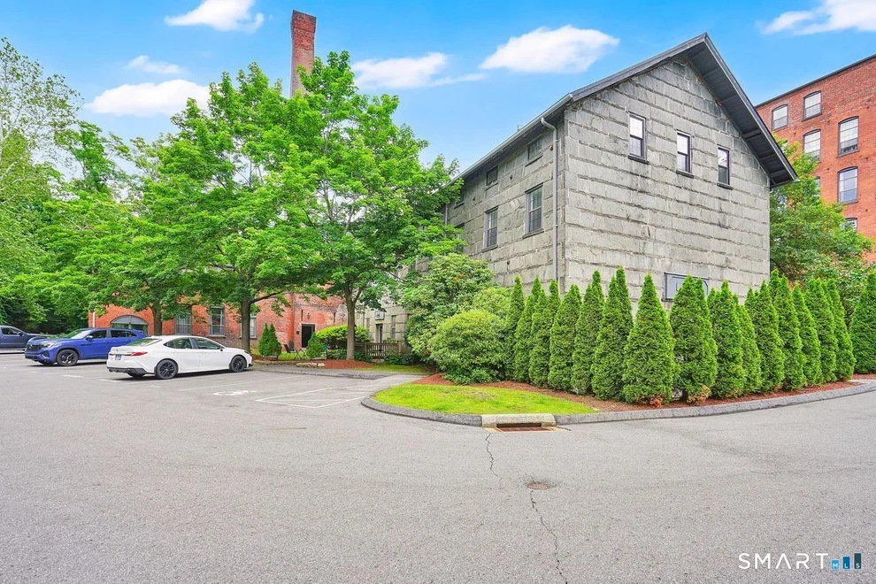 Unit for sale at 16 Vernon Avenue, Vernon, CT 06066
