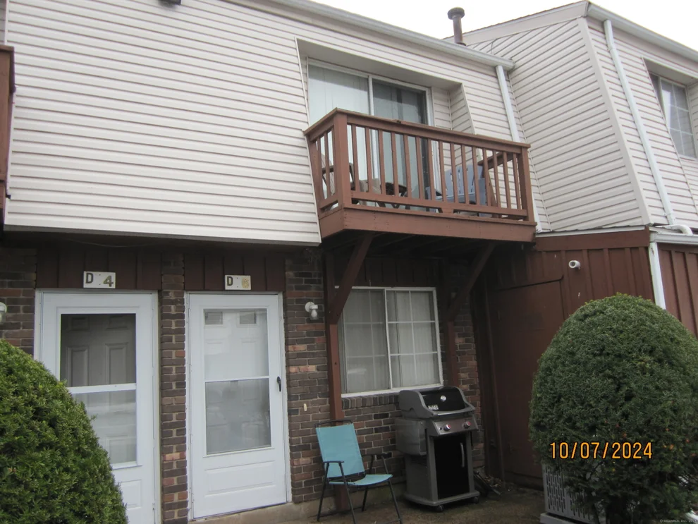 Unit for sale at 330 Short Beach Road, East Haven, CT 06512