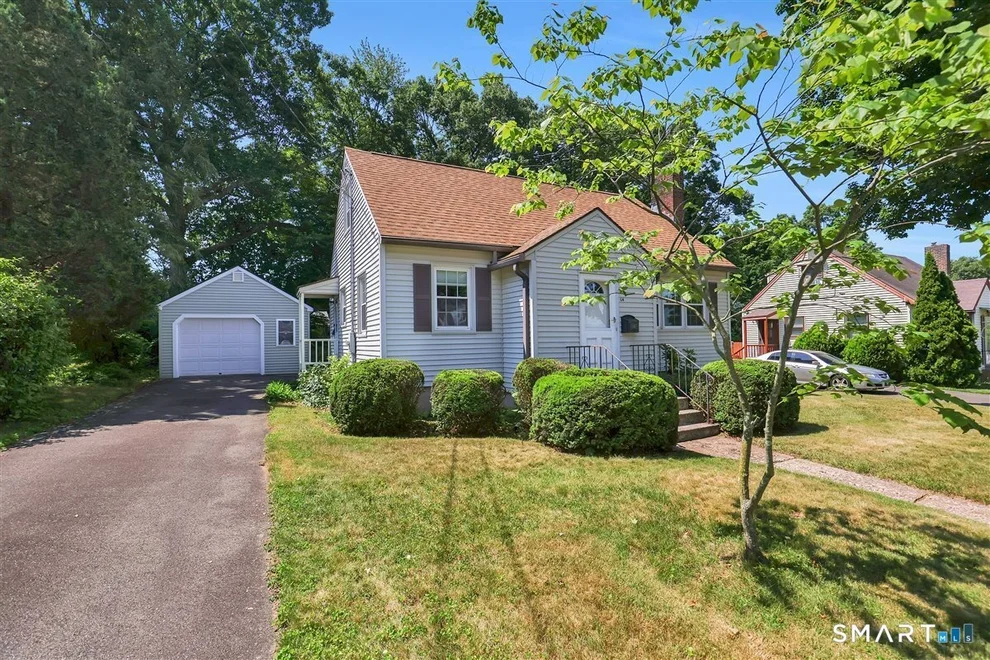Unit for sale at 64 Bretton Road, Manchester, CT 06042