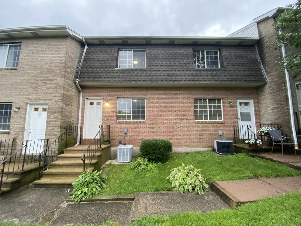 Unit for sale at 117 Bucks Hill Road, Waterbury, CT 06704
