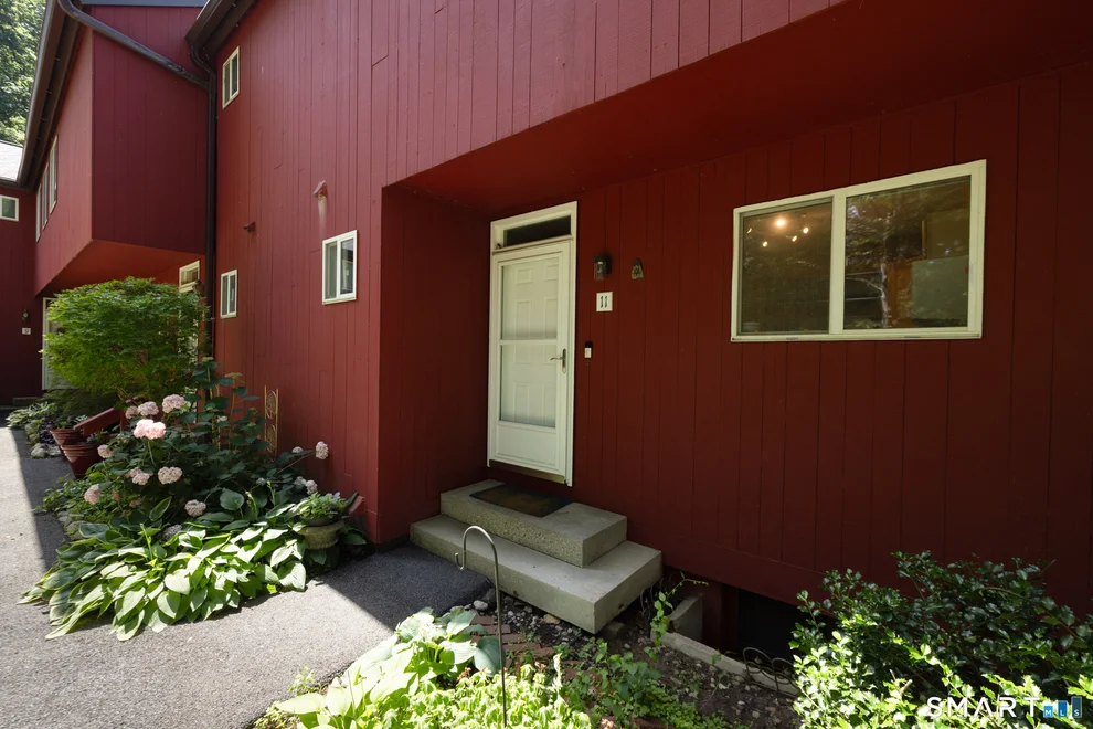 Unit for sale at 11 Lower Commons, Woodbury, CT 06798