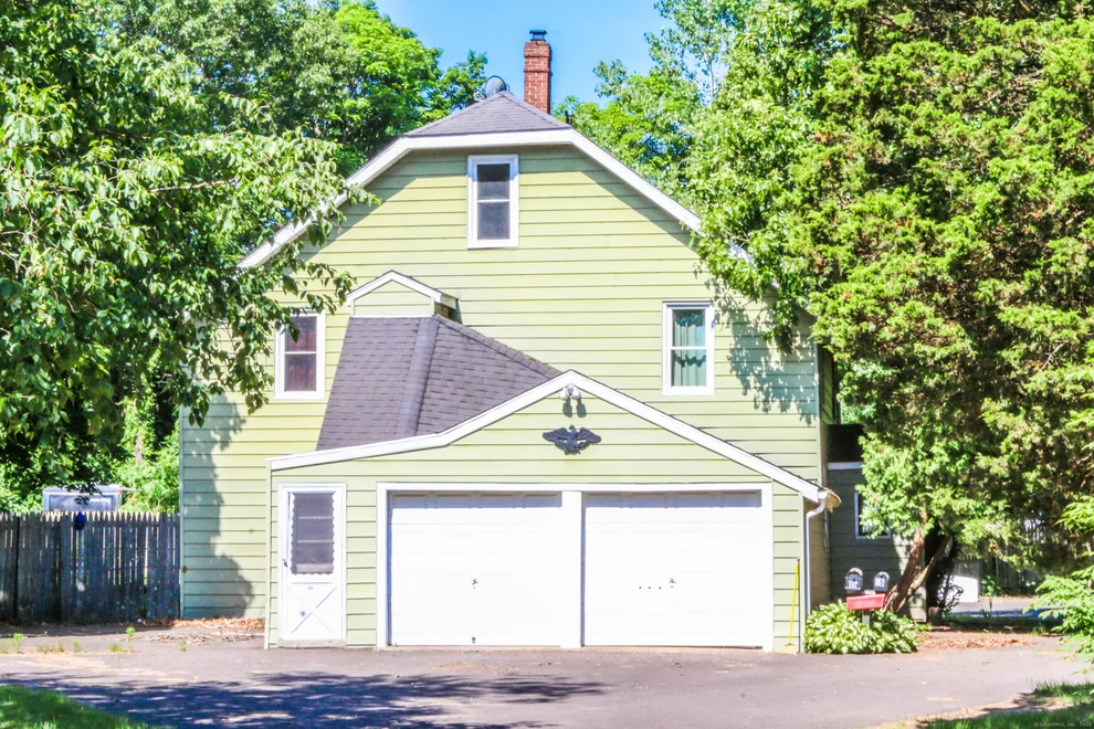 Unit for sale at 15 Lownds Drive, Windsor Locks, CT 06096