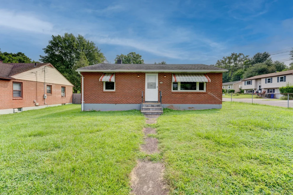 Unit for sale at 255 Eno Avenue, Torrington, CT 06790