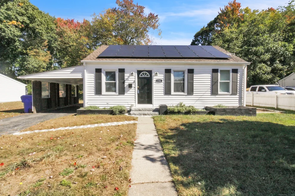 Unit for sale at 134 Handel Road, East Hartford, CT 06118
