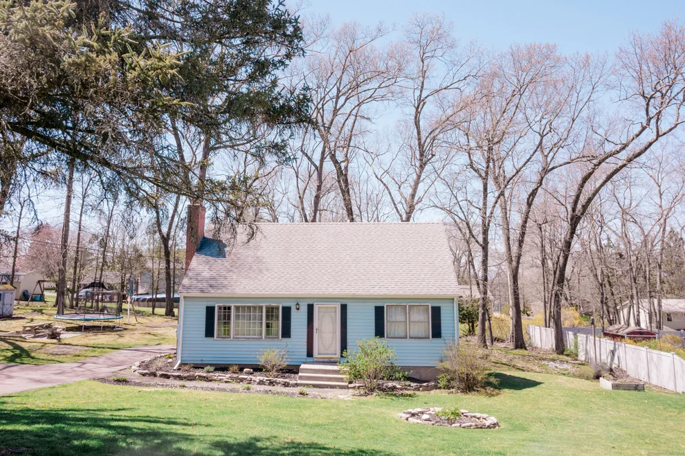 Unit for sale at 132 Cross Drive, Vernon, CT 06066