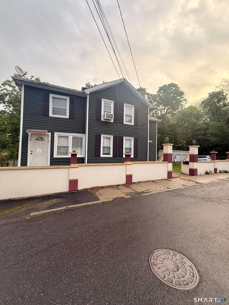 Unit for sale at 7 Linden Place, Meriden, CT 06450