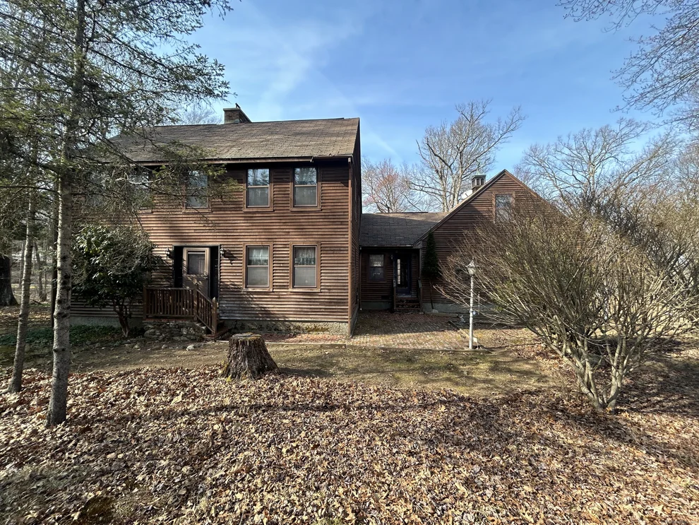 Unit for sale at 76 Governors Hill Road, Oxford, CT 06478