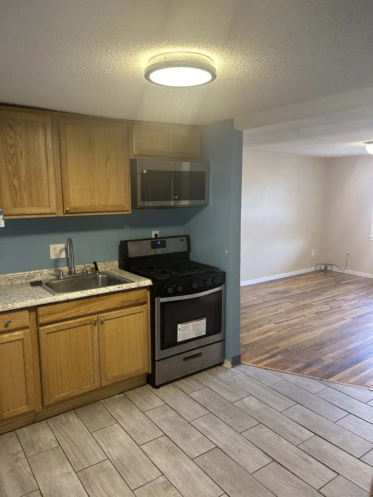 Unit for sale at 940 Wethersfield Avenue, Hartford, CT 06114