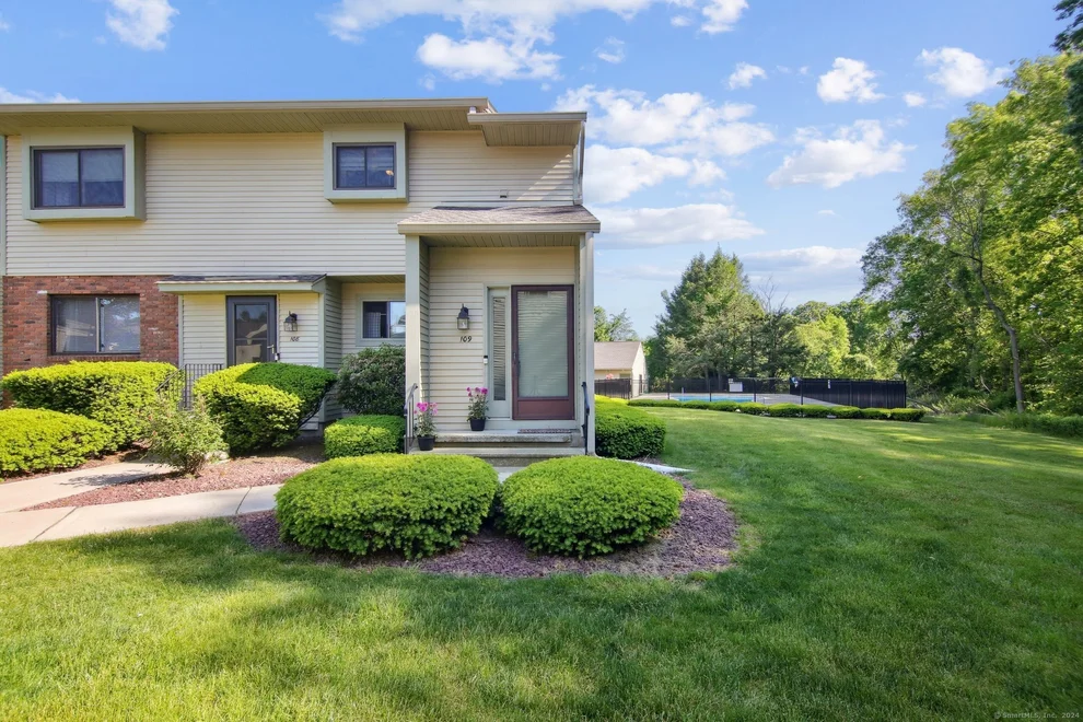 Unit for sale at 109 Summer Hill Drive, South Windsor, CT 06074
