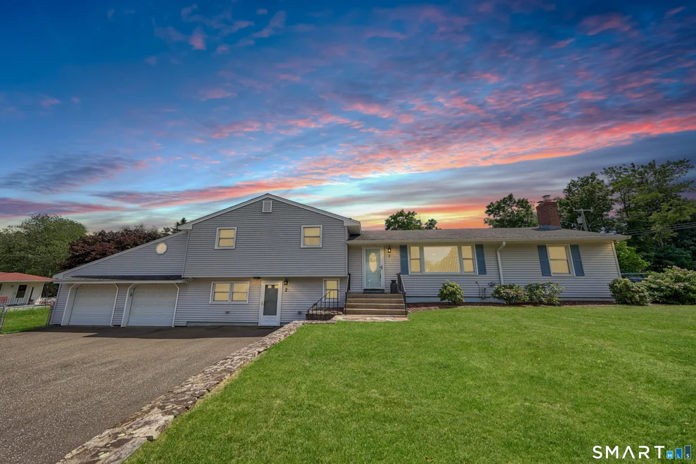Unit for sale at 2 Birchwood Terrace, Prospect, CT 06712