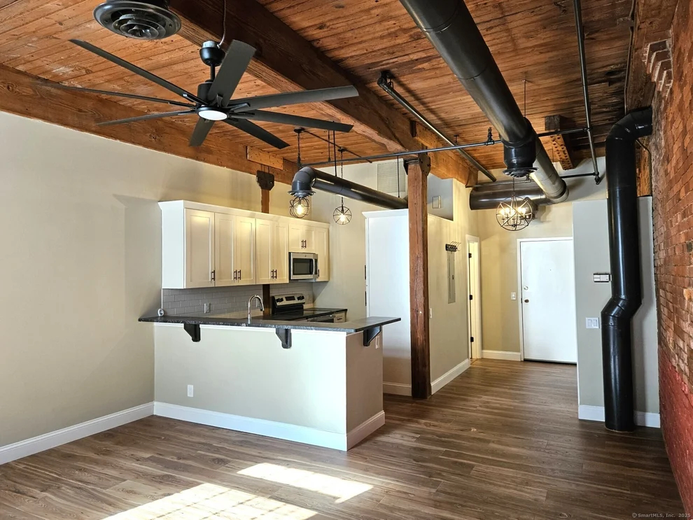 Unit for sale at 92 Main Street, Deep River, CT 06417