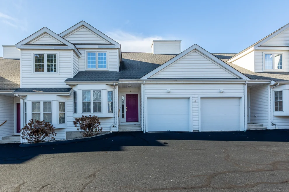 Unit for sale at 244 Oakland Street, Manchester, CT 06042