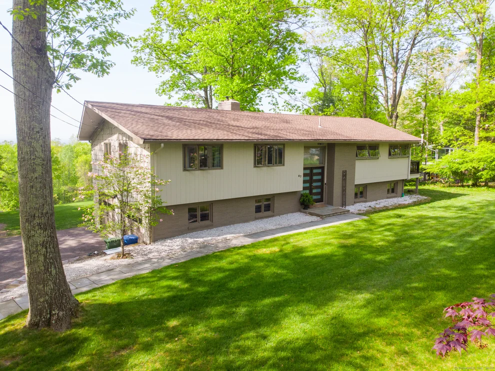 Unit for sale at 67 Natchaug Drive, Glastonbury, CT 06033