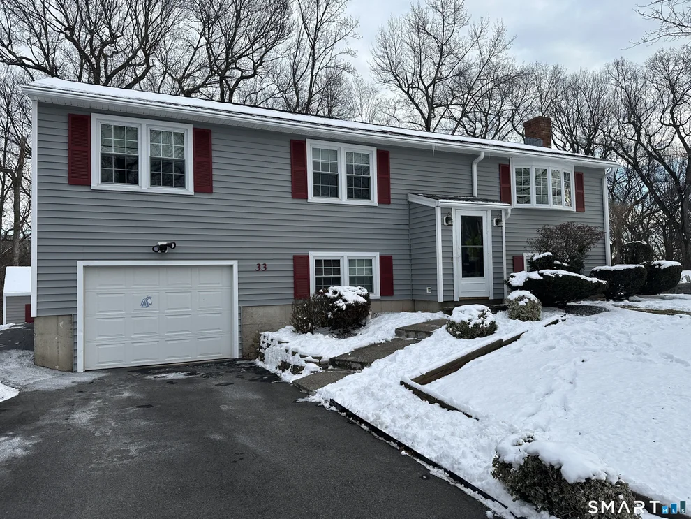 Unit for sale at 33 Sky View Circle, Hamden, CT 06514