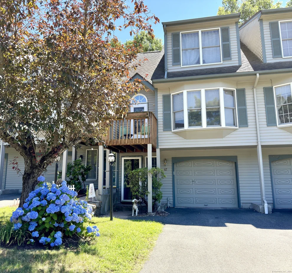 Unit for sale at 67 Fox Hollow Drive, Windsor Locks, CT 06096