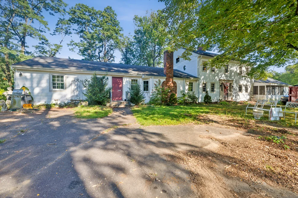 Unit for sale at 40 Holcomb Street, Simsbury, CT 06070