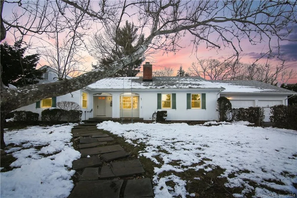 Unit for sale at 10 Wyndwood Road, West Hartford, CT 06107
