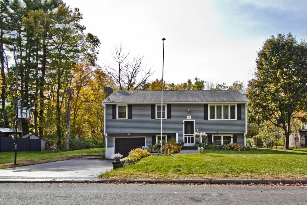 Unit for sale at 24 David Circle, Putnam, CT 06260