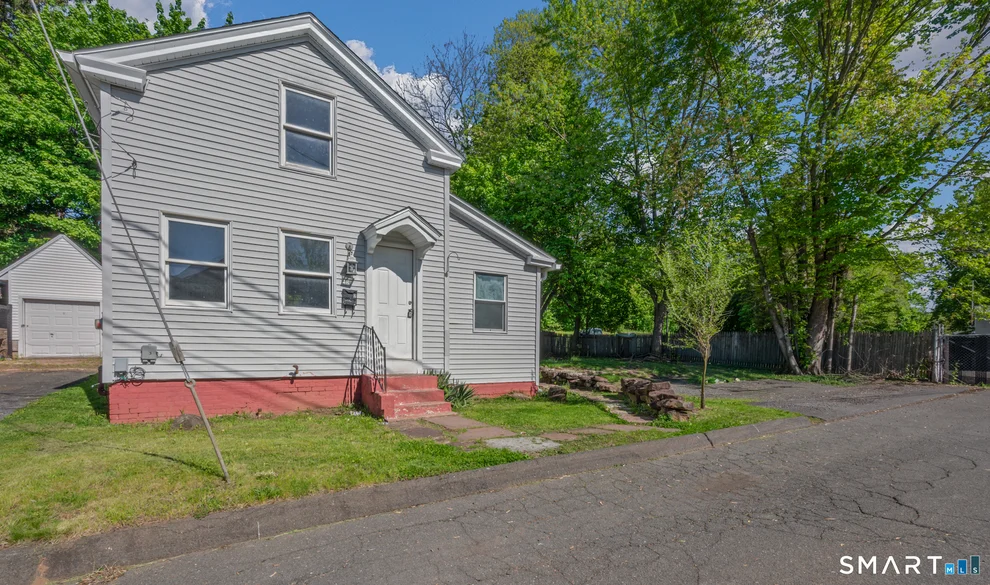 Unit for sale at 2 Hillside Court, Middletown, CT 06457