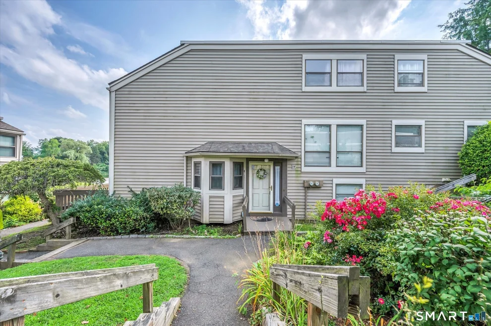Unit for sale at 14 Clemens Court, Rocky Hill, CT 06067