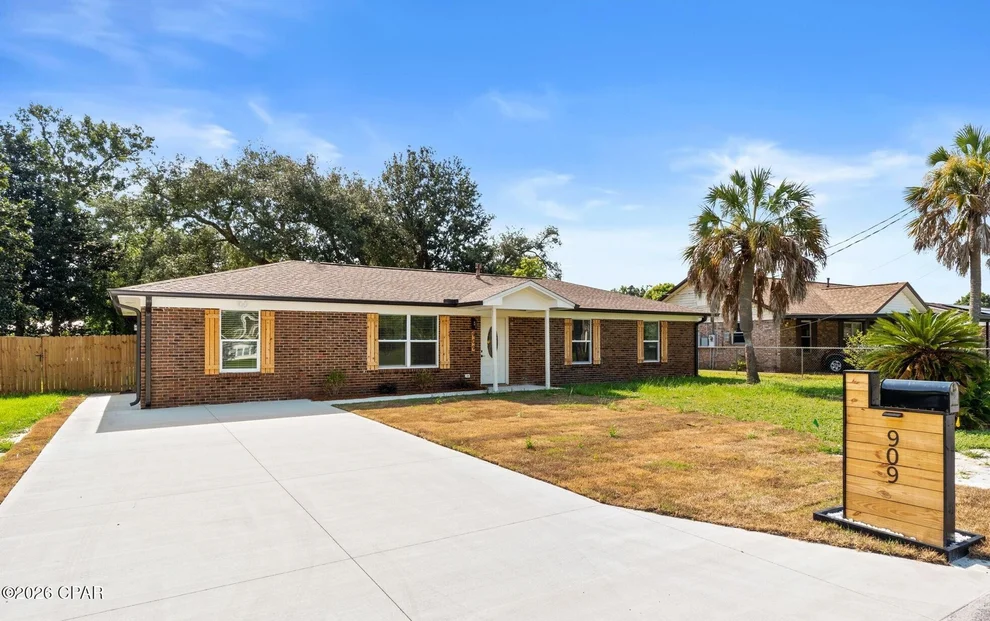 Unit for sale at 909 Louisiana Avenue, Lynn Haven, FL 32444