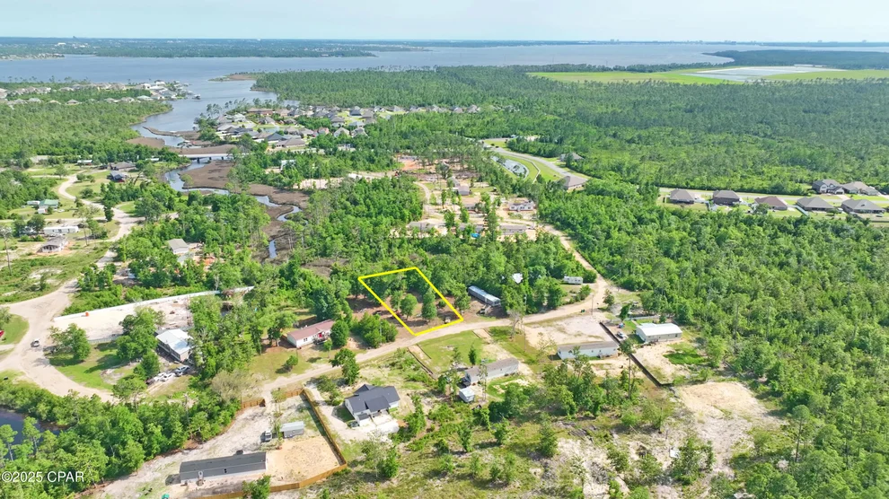 Unit for sale at 552 Hickory Bluff Drive, Southport, FL 32409