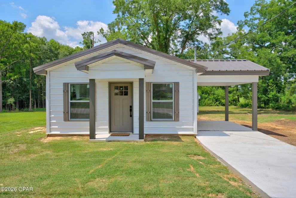 Unit for sale at 1028 Pelham Avenue, Graceville, FL 32440