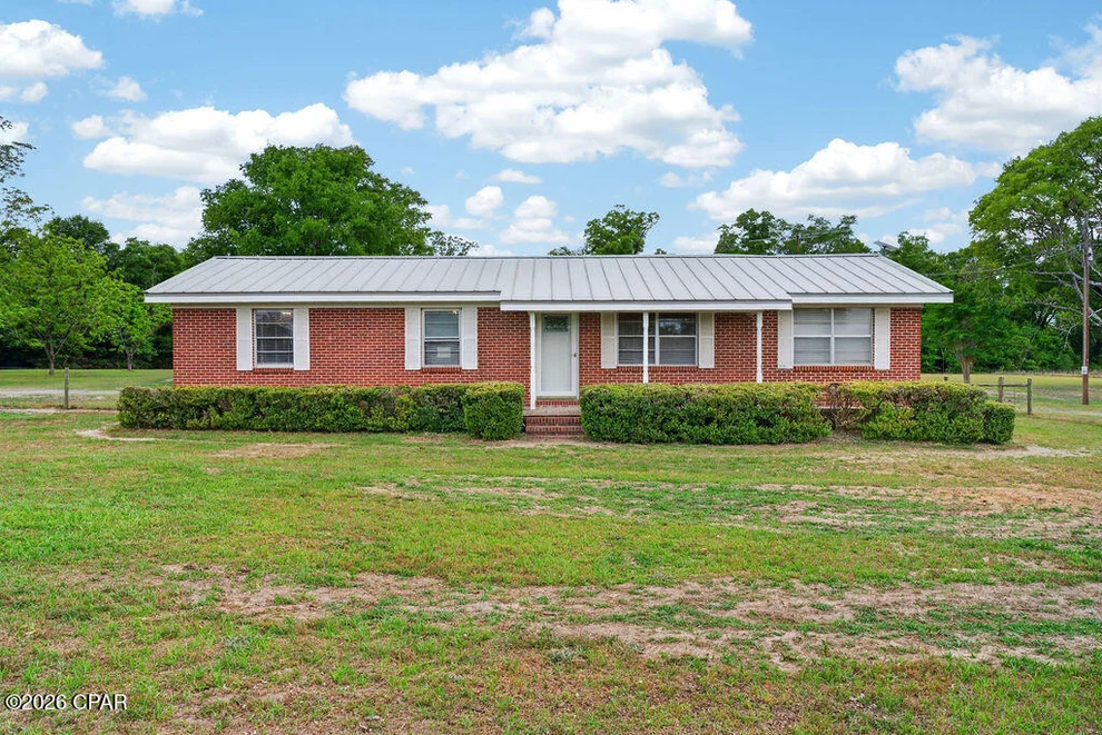 Unit for sale at 4927 Anderson Road, Greenwood, FL 32443