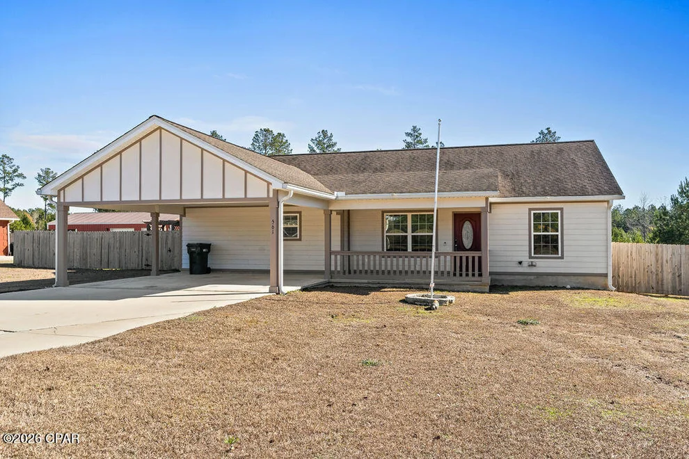 Unit for sale at 561 Lakepointe Drive, Chipley, FL 32428