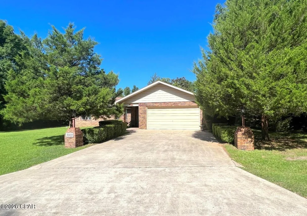 Unit for sale at 3922 Vistula Drive, Chipley, FL 32428