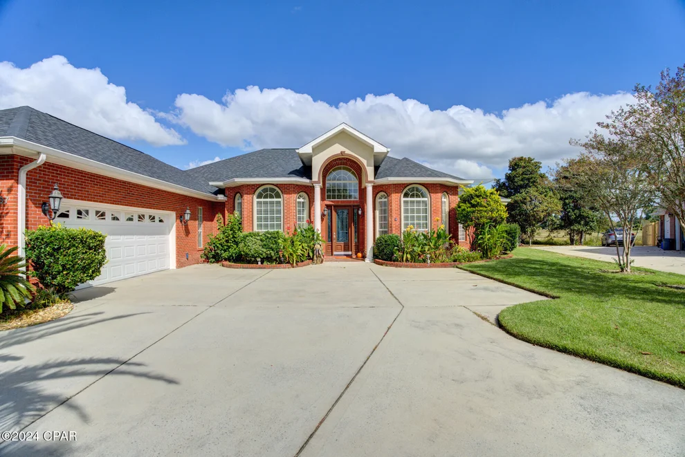 Unit for sale at 307 Landings Drive, Lynn Haven, FL 32444